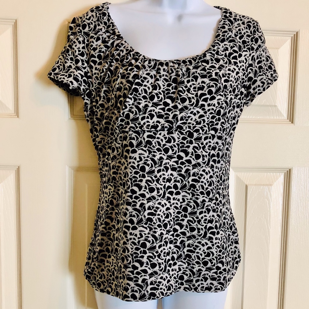 Semantiks Blk & White Nylon Women's Top Medium